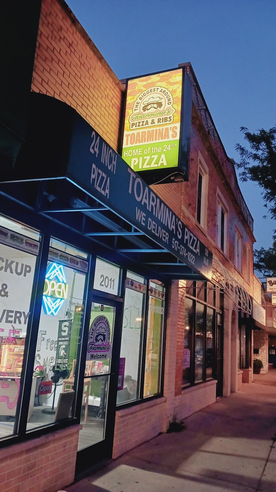 Toarmina’s Pizza Lansing